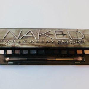 Urban Decay Naked Smokey Eyeshadow Palette